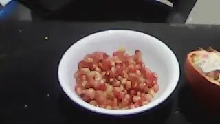 Watch me extract pomegranate seeds on valentines month (Happy valentines day! ♡)