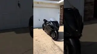 Unleashing the Beast: All-Black Suzuki Hayabusa Carbon Fiber Finishing High-Performance Motorcycle