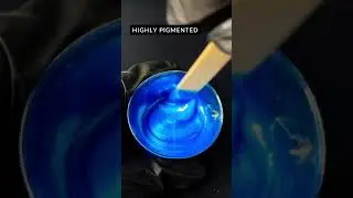 Combine our Tropical Blue Mica Powder with any MEYSPRING blue for stunning resin ocean art pieces!💙