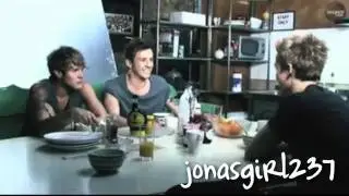 Laughs Attacks [Rolling Nowhere Left To Run] - McFly