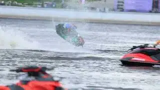 #barrel  roll by 11 years #rickter !! #jetski in a #coldwater #energy and #tricks