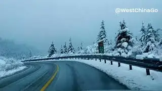 On the way to Jiuzhaigou in winter