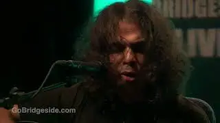 Danny Axel Performs 