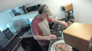 In the Garage - Episode 14 - Garage and House Mix