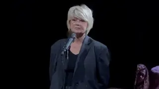 ОНА УШЛА  КАК ХОТЕЛА … ЮЛИЯ МЕНЬШОВА ПРОЩАЕТСЯ С МАМОЙ / похороны Веры Алентовой 