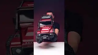 Clipless TRX-4 Land Rover Defender 1/10 Scale by Traxxas. #rccar #remotecontrol