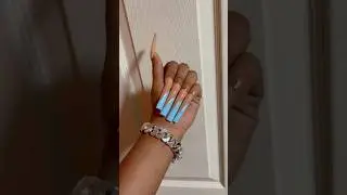 Silver Lining #pressons #pressonails #bluenails #silvernails #longnails #acrylicpressons #gelnails