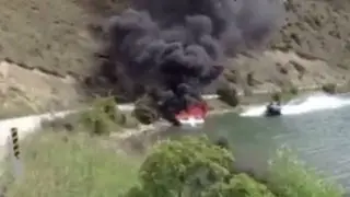 Watch speedboat put out fire
