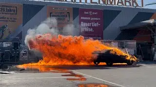 Auto f&auml;hrt durch Flammen 🔥🔥🔥!!! Monster Truck & Stunt Show - Monster Mania Delporte Highlights