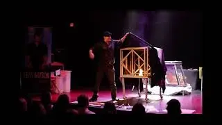 🔥 Cage Illusion
