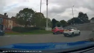 Two Idiots Fail To Giveway On Roundabout. UK Bad Drivers, Road Rage, observations.