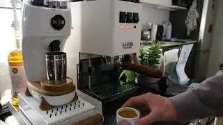 Making Espresso (with the Niche Zero and Gaggia Classic Pro)