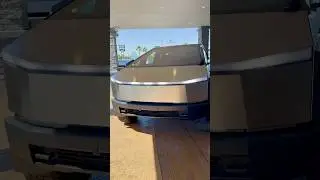 TESLA CYBERTRUCK 2026 #tesla #luxurycars #electricvehicle #youtubeshorts