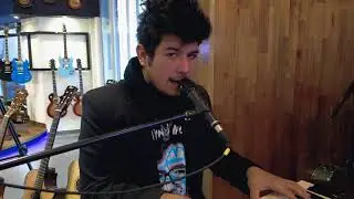 Turby Waters - Por Mil Noches (Live Performance)