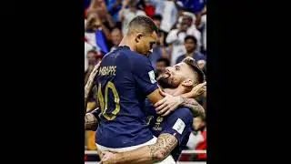 Mbappe and Giroud bout to kiss 💀😂😈🔥🥶 #shorts #football #viral #mbappe