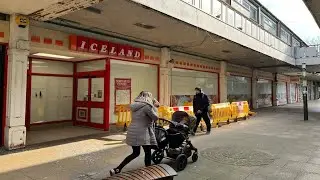 Is this the UK&rsquo;s saddest shopping centre...? Mall has just ONE store left