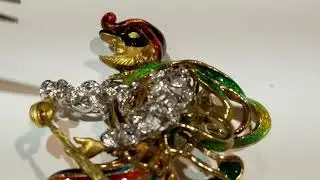 Vintage Jewelry - 1940 Brooch - The Jeweller's Shop Bath, Ohio. #vintagejewelry #jewelry #gold