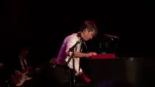Hanson singing &ldquo;Til New Years Night&rdquo; at HOB Chicago on 12.03.17