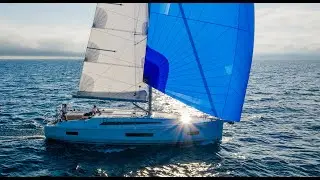 Walkthrough: Beneteau Oceanis 40.1 | Cannes Yachting Festival 2025