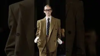 Saint Laurent - Women&rsquo;s Summer 25 Show