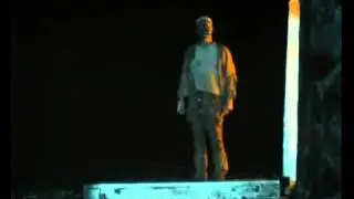 А ты, паршивый чатлан, цак одень! И sit down...