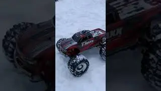 Traxxas E-maxx