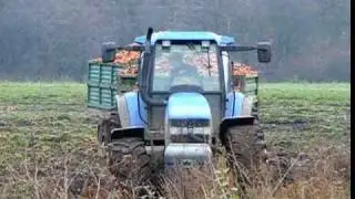 VALTRA + NEW HOLLAND TM 165
