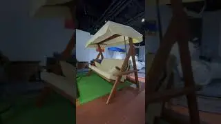 Деревянные качели Lyon с подушками. Садовая мебель. Парк мебели.