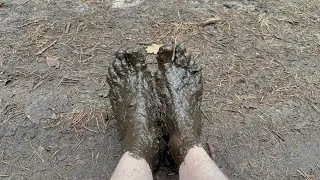 Seeing how far I can walk with my bare feet completely covered in mud on a public trail! [4K]