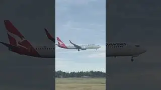 Qantas Boeing 737-800 (VH-XZN) landing at Adelaide Airport
