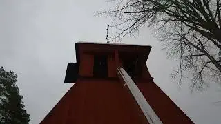 Husby-Ärlinghundra kyrka, sammanringning till kyrkogårdsandakt