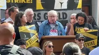 Michael Winship President Writers Guild of America East WGAE WGA NYC USA 2023