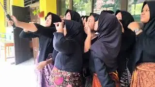 IMPLEMENTASI GERAKAN SEKOLAH MENYENANGKAN SMPN 1 PASARKEMIS