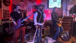 21 grams more/sting your tongue/last band standing/fenway Johnnie&rsquo;s/boston