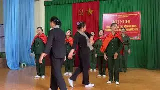 Múa Con xin ở lại nơi này CLB VH-TT phố Vệ Yên 2 phường Đông Quang 