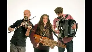 Firelight Trio - Schicki Micki/ Acrobat's Bridge