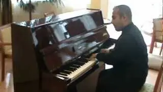 Robert Lakatos my pianist plays : Autumn Leaves