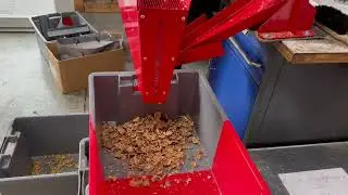 Nussknacker Knacki Walman Walnuss mit Gebl&auml;se 300/ Schalenentferner