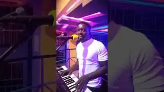 ONE MAN KEYBOARD  Mugithi Live