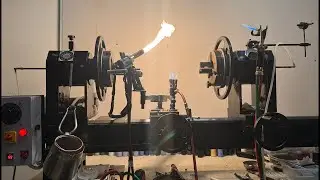 Live Glassblowing Tutorial  - touching up the PivoTen portholes from yesterday