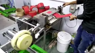 Maquina Formadora de Caja Rigida Redonda CHAMPION