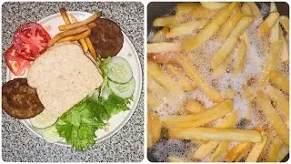 QUICK AND EASY BURGER RECIPE AT HOME | EASY BURGER RECIPE | QUICK AND EASY| BY COOKING WITH TZ&C