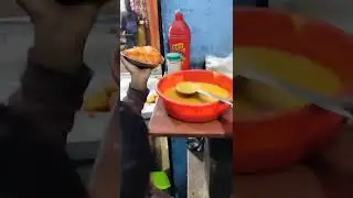 5 years old boy is selling Bread Pakoda #shorts