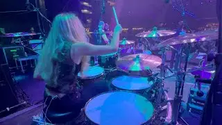 Serenity LIVE with Sully Erna at Mohegan Sun | Brooke C