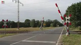 Bahnübergang Beutersitz (D) - 26.8.2023 / Železniční přejezd / German railroad crossing