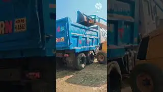 Jcb & dumper loading material railway site ratlam #tiwariconstruction #bachoeloader #jcb #dumper 