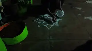 Simple and easy rangoli design #rangoli #trending #shorts 
