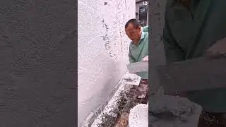 Proses pengecetan cat kasar pada dinding pagar #shorts