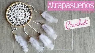 Atrapasue&ntilde;os r&uacute;stico con mandala de ganchillo y madera. Dreamcatcher made with crochet mandala.