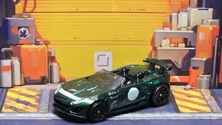Распаковка модели Jaguar F-Type Project 7 от Hotwheels (из игры Forza).